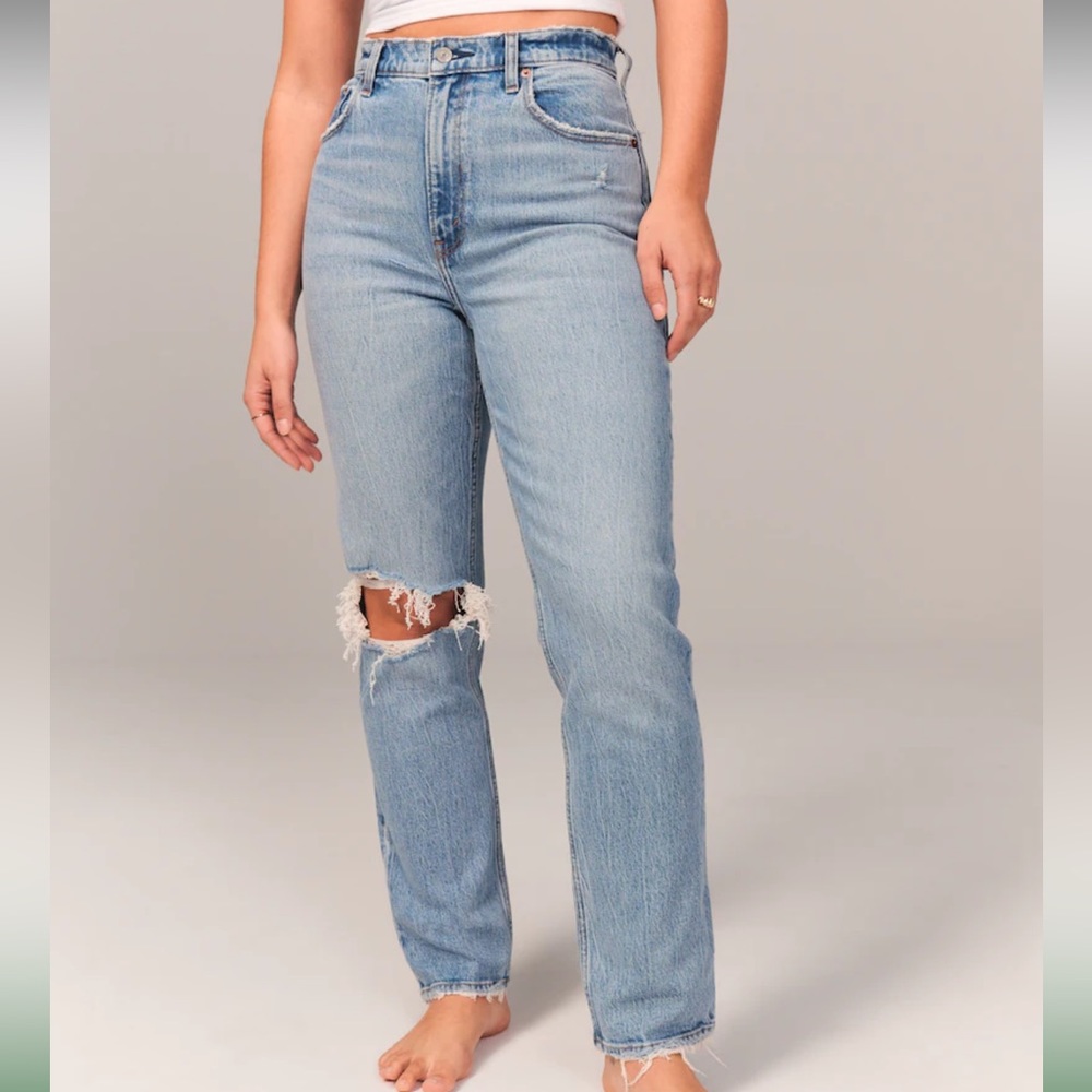 Abercrombie curve love ultra high rise 90’s straight jean
